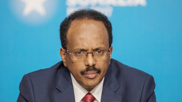 Somalia president agrees not to extend presidential term