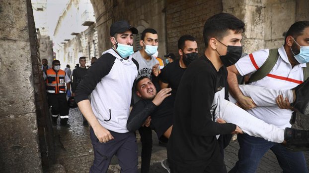 80 Palestinians hospitalised after Jerusalem clashes