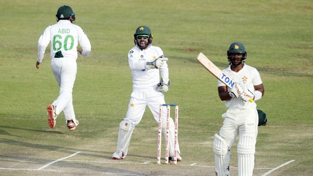 Pakistan thump Zimbabwe to seal series