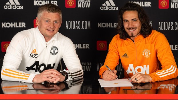 Cavani extends United contract to 2022