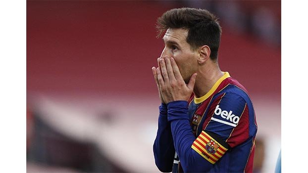 Real remain in title fight, Barca’s hopes end