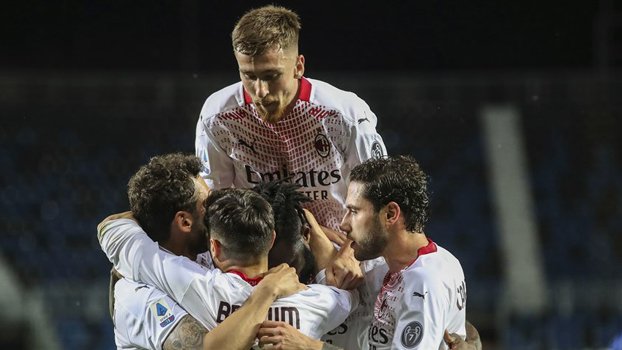 Milan, Juve qualify for CL