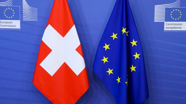 Stalled EU treaty close  to collapse as Swiss  cabinet meets