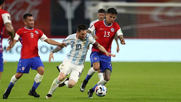 Messi scores but Chile hold Argentina in WC qualifier