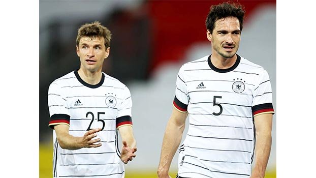 Hummels, Mueller, Gundogan miss Germany training