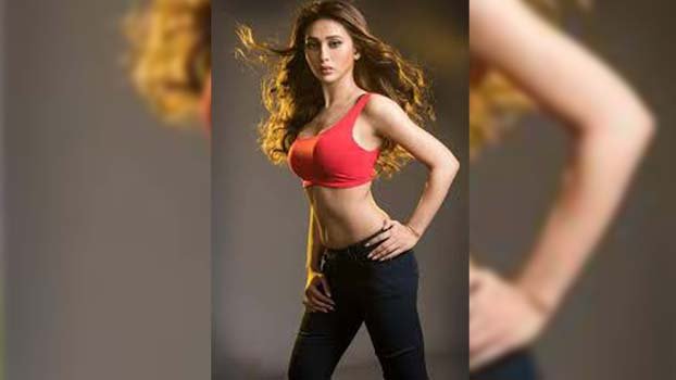 Mimi duped in fake vax racket