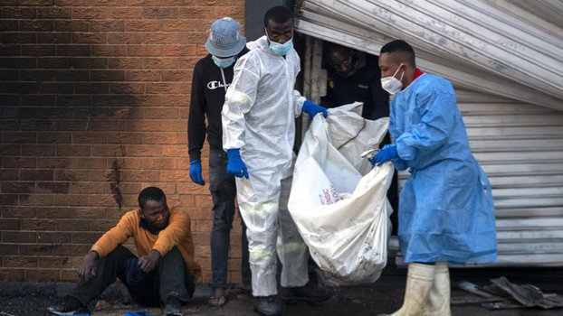 6 dead in S Africa riots over jailing of ex-leader Zuma