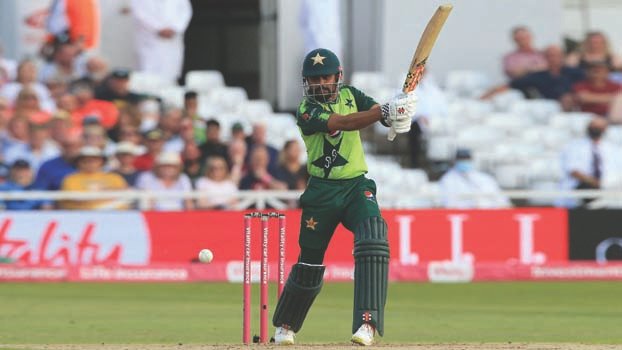 Azam leads Pakistan to victory over England