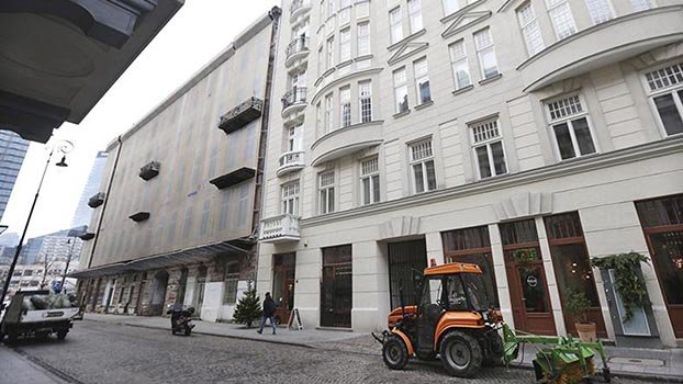 Israel condemns Poland restitution law, recalls top diplomat