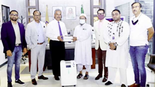 BGMEA keeps support to Covid patients