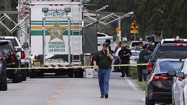 Florida gunman killed 4, including mom still holding baby
