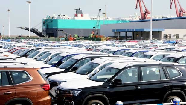 China trade enjoys forecast beating surge in August