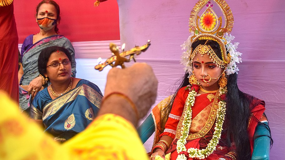 Maha Ashtami celebrated sans Kumari Puja in Dhaka