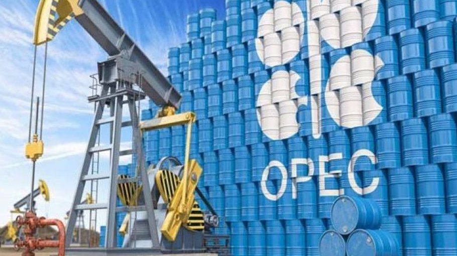 Top oil producers stick with modest output boost 