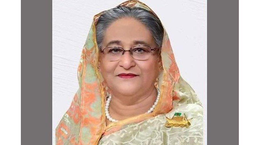 PM greets FFs with gifts on Victory Day