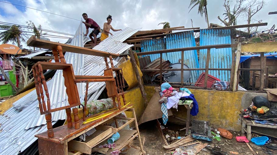 Food running out, Philippine typhoon survivors warn - Bangladesh Post