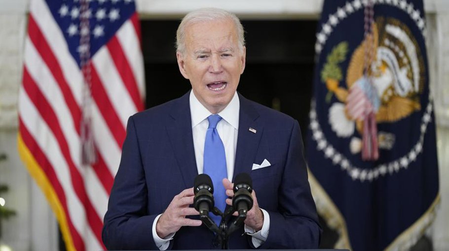 Democrats ‘not giving up’ on Biden bill, talks with Manchin