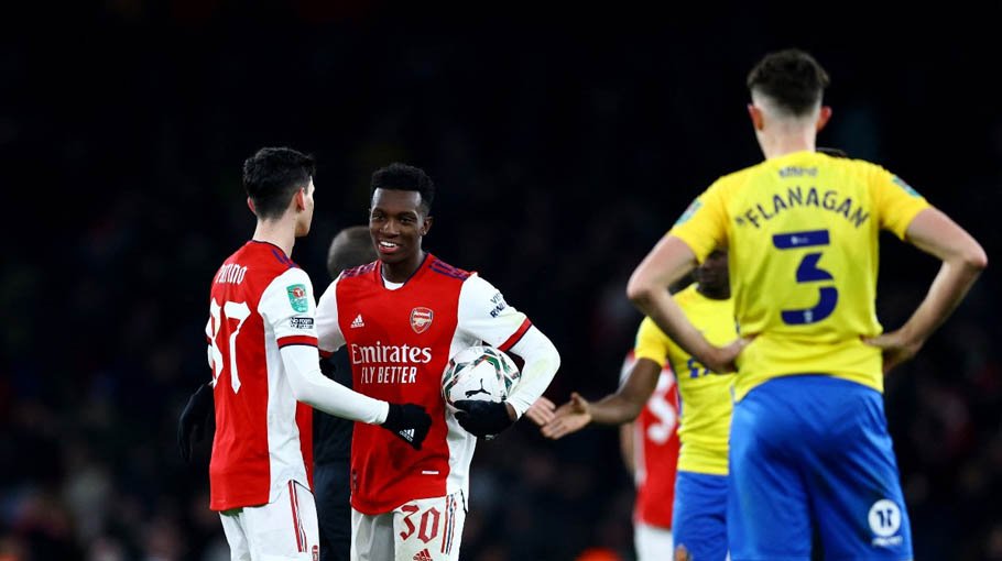 Nketiah hat-trick fires Arsenal into League Cup semis