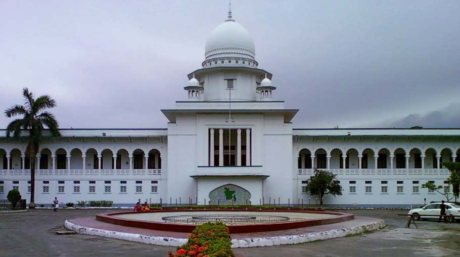 HC asks two acquitted accused  to surrender to trial court
