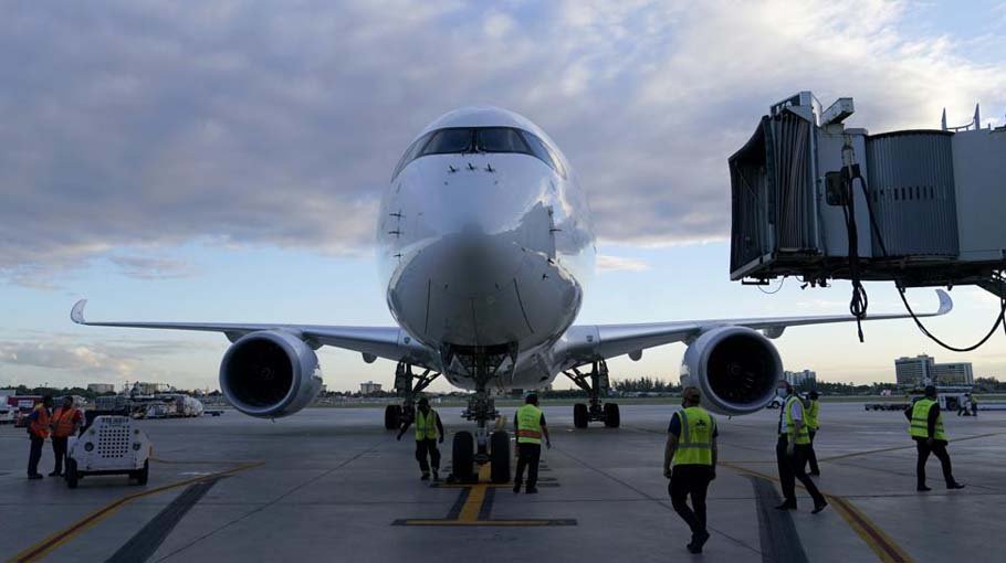 Lufthansa, Delta, United cancel dozens of flights over Christmas