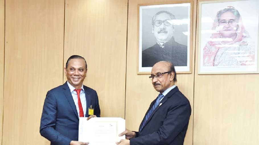 BB rewards IPDC for  stimuli disbursement  to CMSMEs