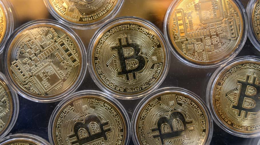 Bitcoin faces uncertain 2022 after record year