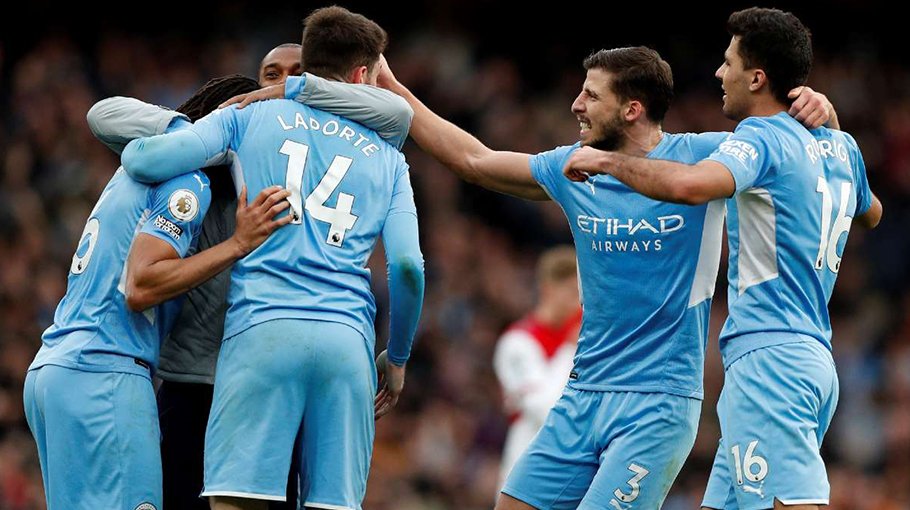 Man City move 11 points clear