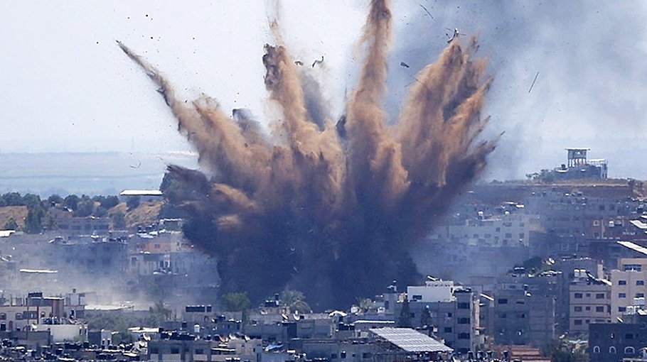 Saudi-led coalition airstrikes target camps in Yemen's capital