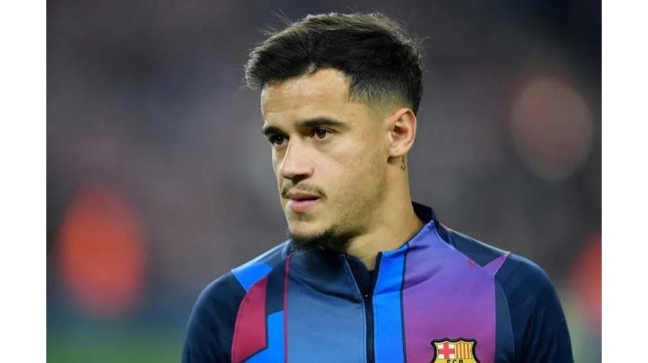 'Invaluable' Coutinho completes Villa medical