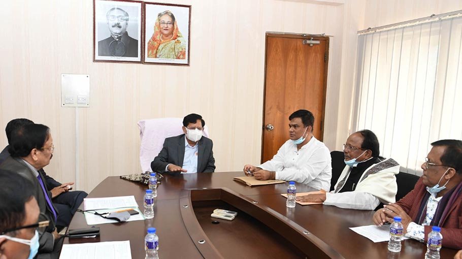 Drive against illegal stockpiling of raw jute