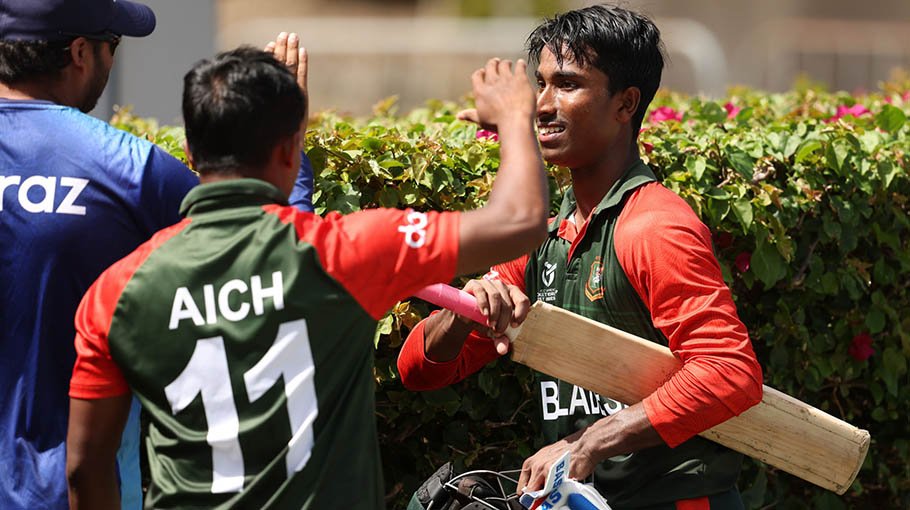 Ariful ton goes in vain as Pakistan beat Bangladesh