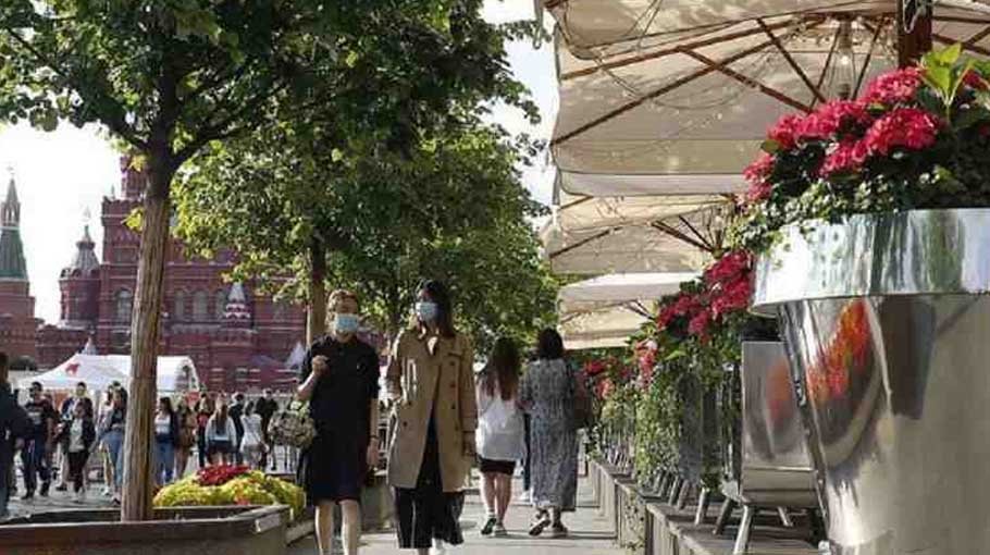 Global Covid cases surpass 381m