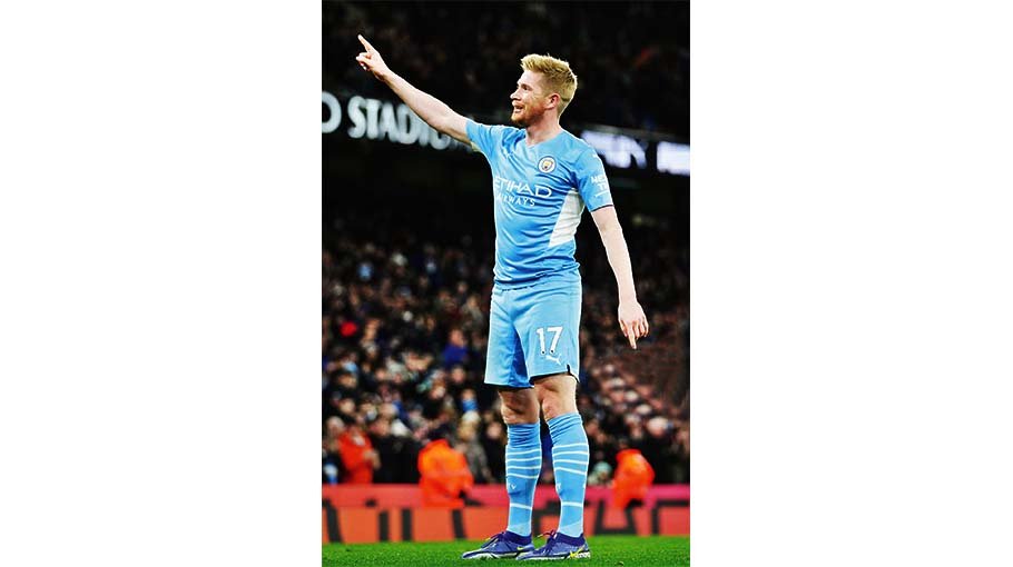 Man City go 12 points clear