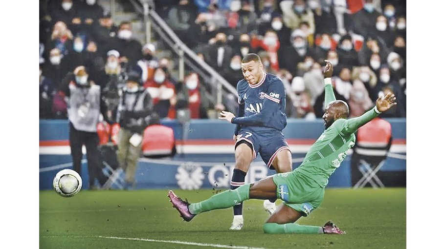PSG to ‘try everything’ to keep Mbappe from clutches of Madrid