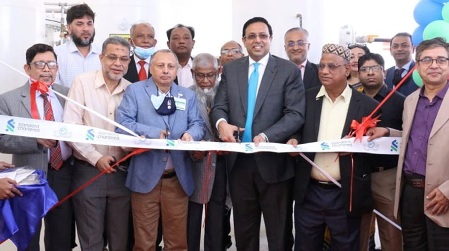 Stanchart donates medical oxygen plant in Ctg