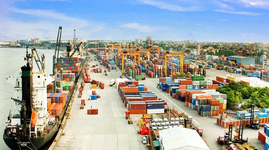 Additional fine for delay in unloading goods at port shed