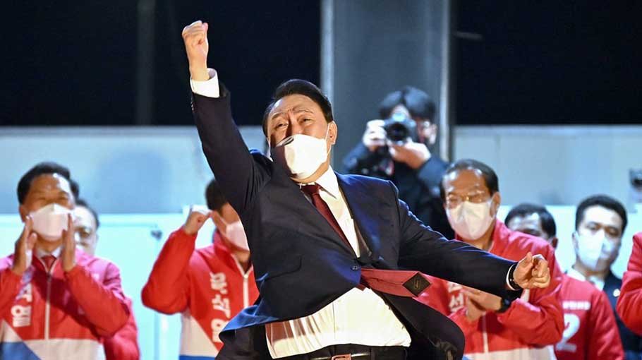 Yoon wins tight South Korean presidential race