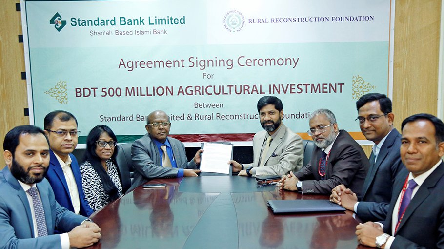 Standard Bank signs agreement with RRF for farm loan