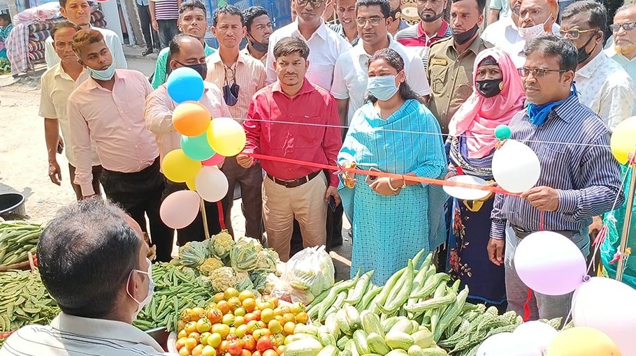 Safe veg, fish sales centre set up in Noakhali
