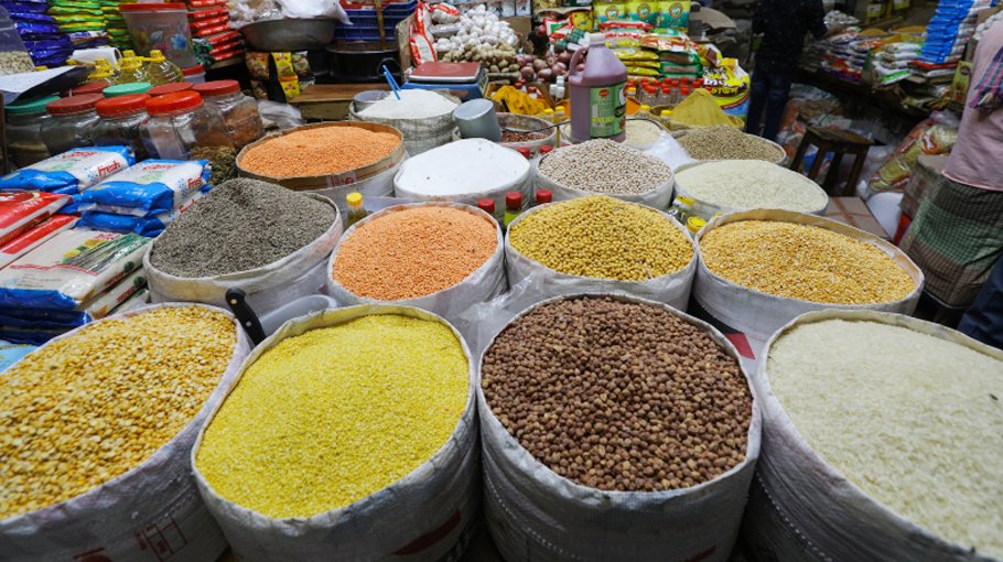 HC orders action against syndicates, hoarders of essential commodities