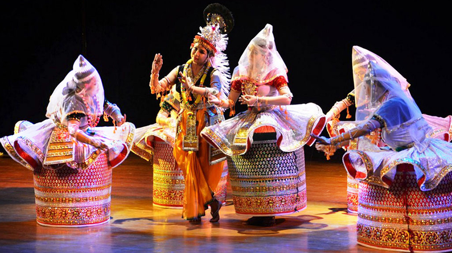 Famous Folk Dance Of Manipur