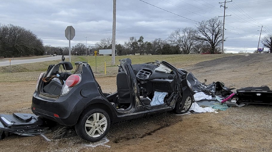 6 students killed in Oklahoma crash