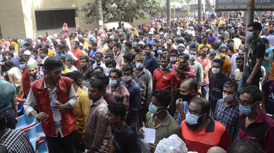 2nd-round mass Covid jabbing begins