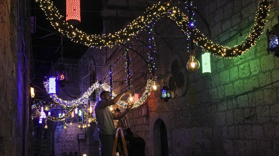 Ramadan kicks off in much of Middle East amid soaring prices