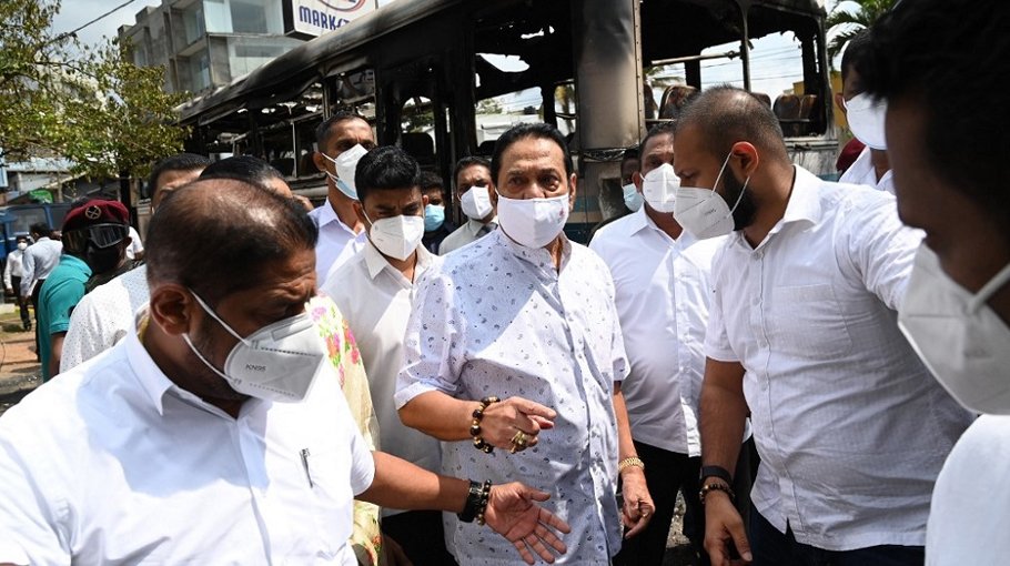 Sri Lankan ministers resign en masse