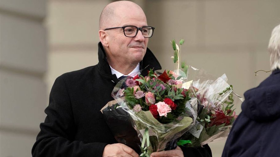 Norway minister resigns over affair with young woman