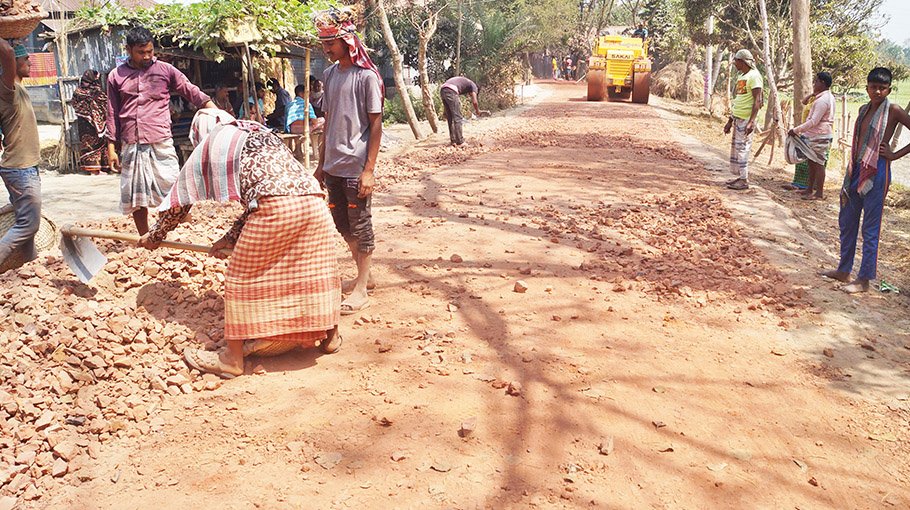 Irregularities at Santhia road construction projects alleged