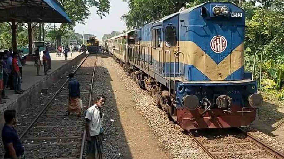 Train service resumes