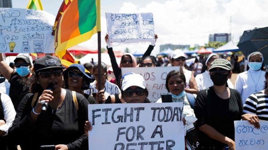Sri Lanka declares 5-day share trading halt over crisis
