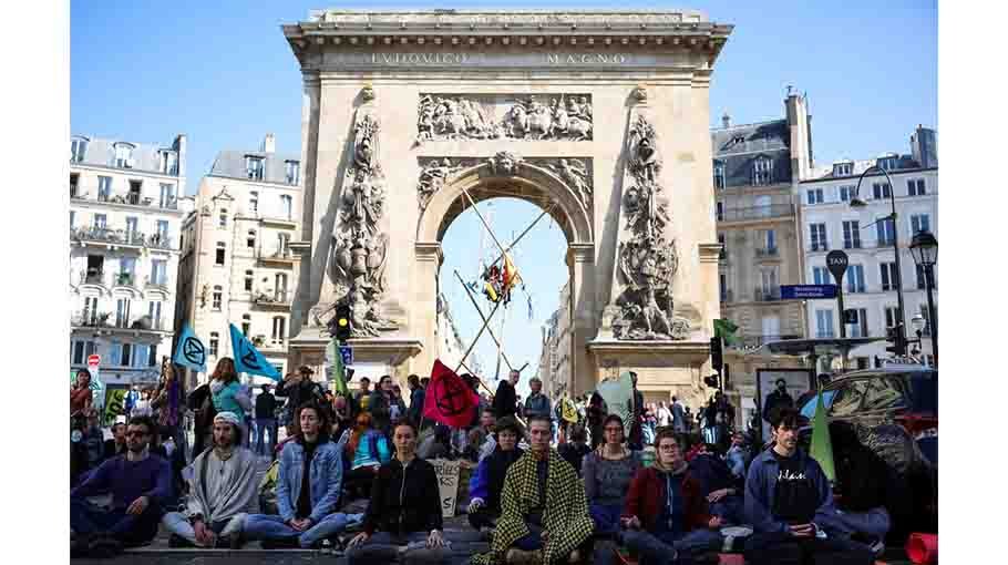Opponents of French far-right  plan protests